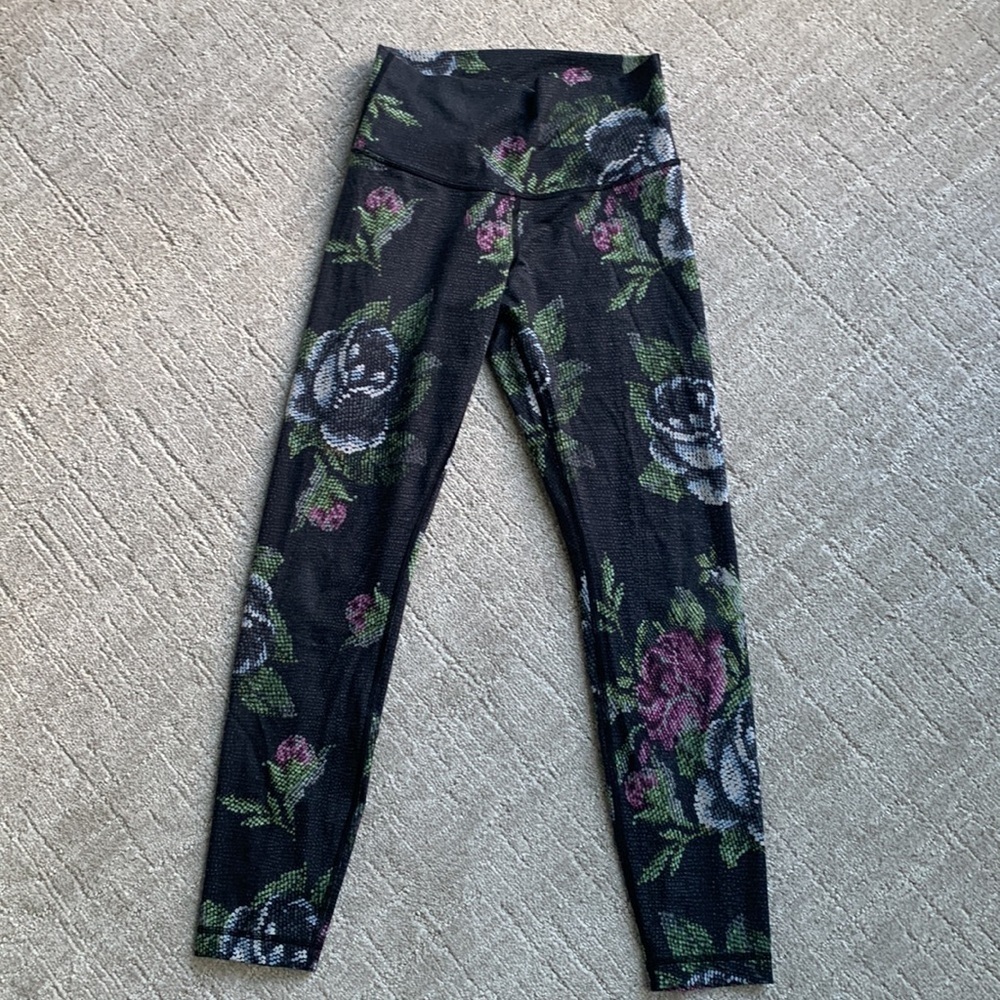 lululemon High Times Pant Full On Luon Garden Party Smooth Silver Floral - Picture 6 of 12